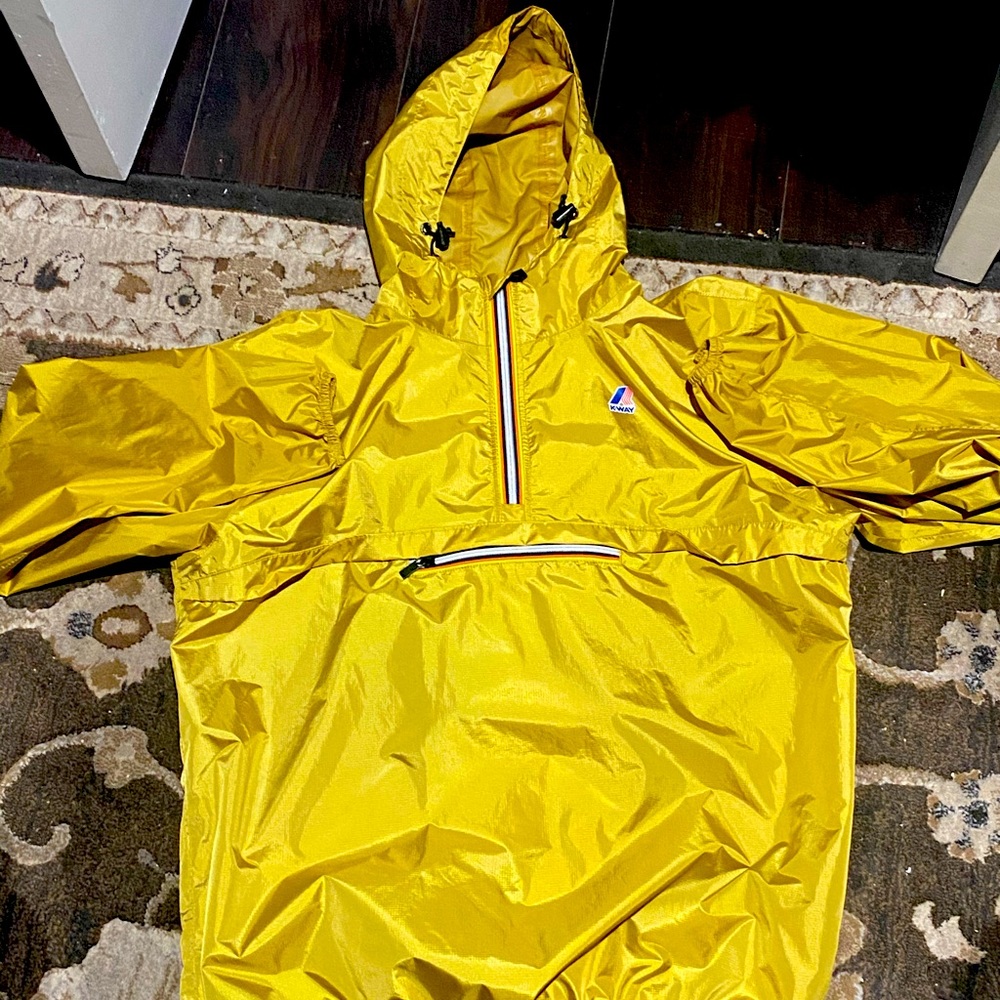 K-way windbreaker
